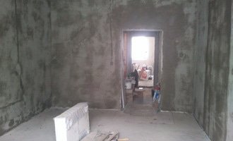 Renovace starých popraskaných omítek, stropů, štukování, 2 místnosti