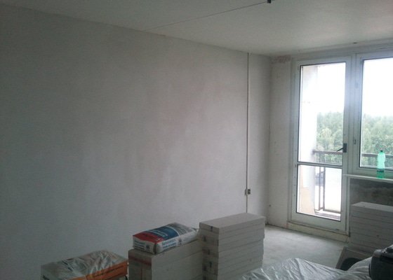 Renovace omítek v panelovém bytě 3+kk