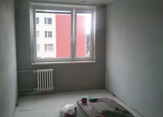 Renovace omítek v panelovém bytě 3+kk