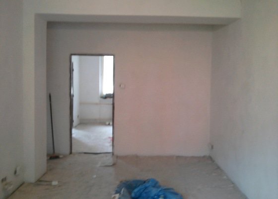 Renovace omítek,stropů,štukování v bytě 2+1