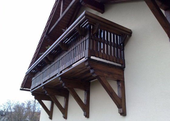 Dřevěný balkon do rodinného domu