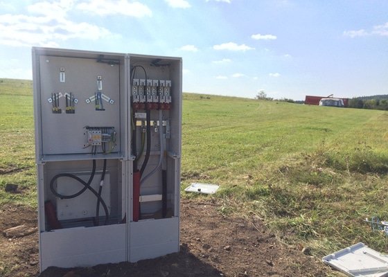 Montáž elektroměrového rozváděče se zásuvkou, Bukovice u Tišnova