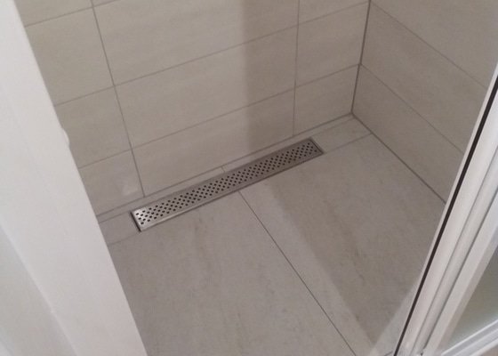 Malá koupelna - sprchový kout