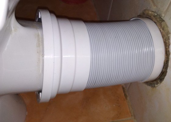Napojení wc na odpad, výměna ventilů pračky a wc