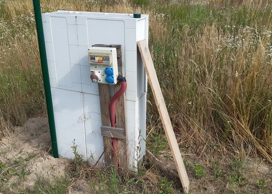 Vybudování el. přípojky ke stávající skříni