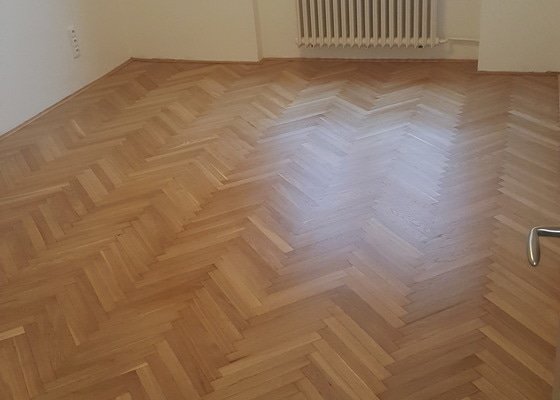 Renovace parket ve třech pokojích