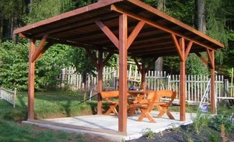 Pergola + podlaha + beton - stav před realizací