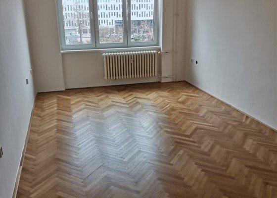 Renovace parketové podlahy