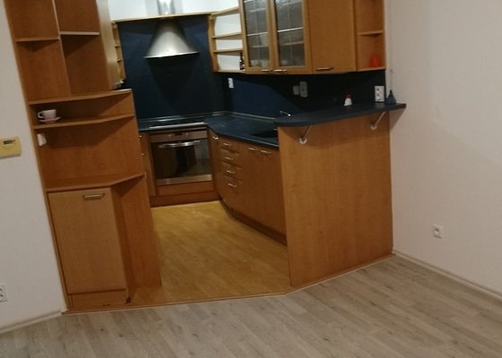 Instalatér - výměna WC kombi a dřez, Praha 5