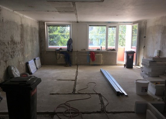 Pokládka Vinylové podlahy lepený Gerflor podlahová plocha 80 m2