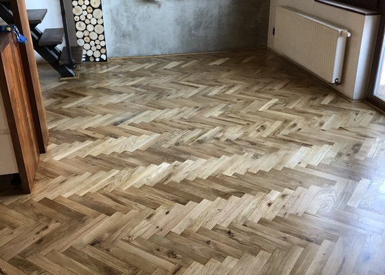 Renovace parketové podlahy 26m2