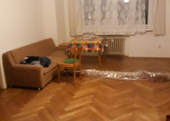 Renovace parket (broušení) v Praze 10