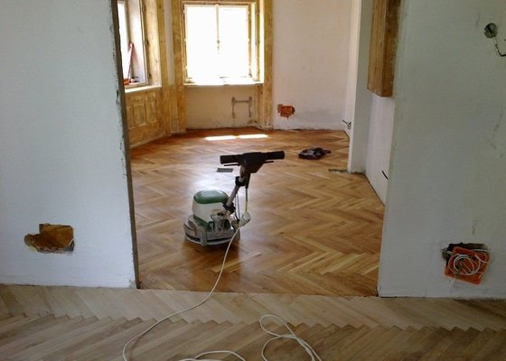 Dokládka parket a renovace