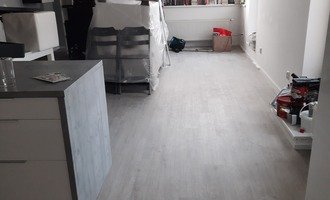 Položení vinyl podlahy 80m2