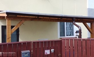 Dřevěná pergola na vstupu cca 3x4m zastřešená - nová poptávka