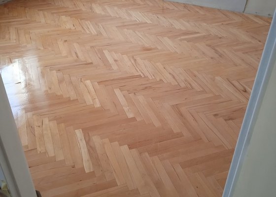 Broušení parketové podlahy, 2x 18 m2