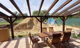 Pergola u domu cca 45m2, Holubice (okr. Vyškov)