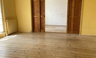 Renovace dřevěné podlahy - stav před realizací