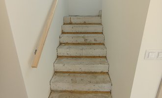 Položení plovoucí podlahy na schody + lišty - stav před realizací