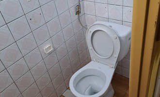 Rekonstrukce koupelny a WC v rodinném domě