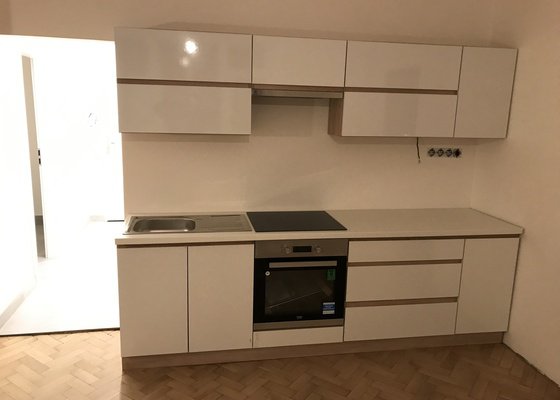 Renovace parketové podlahy