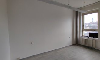 Malířství, 3 místnosti, 45 m²