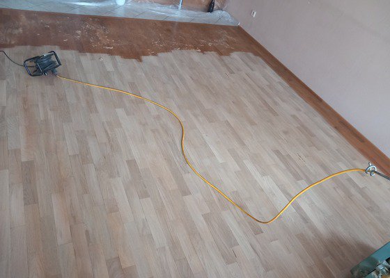 Renovace dřevěných parket