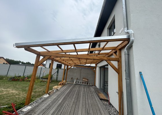 Pergola u domu