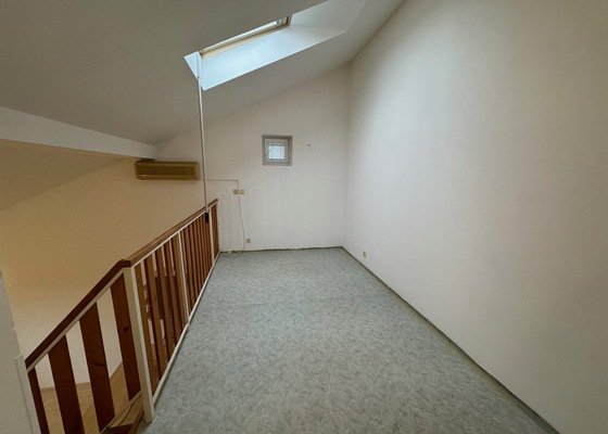 Malířství, 3 místnosti, 56 m²