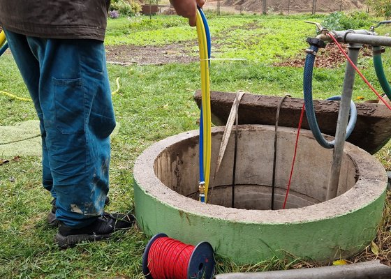 Vyčištění vrtané studny 150mm / hloubka 35m