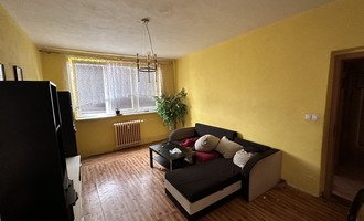 Malování bytu, 2 místnosti, 52 m² - stav před realizací