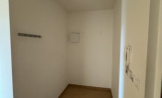 Vymalování bytu, 4 místnosti, 77 m² - stav před realizací