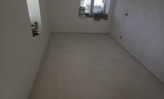 Dokončení štuků a výmalba bytu cca 80m2 v RD - stav před realizací