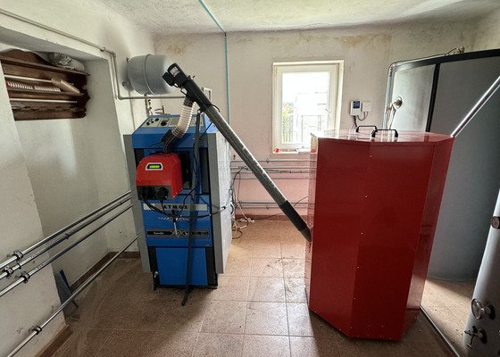 RD Žukov, instalace kotle na TP kombi (dřevo, palety)