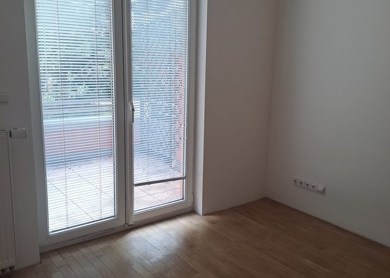 Malování bytu, 4 místnosti, 76 m²