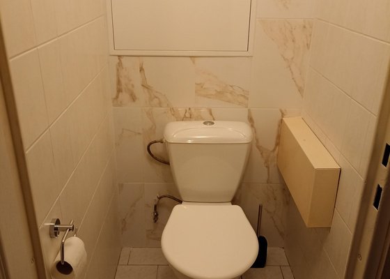 Utěsnění bytového jádra za WC