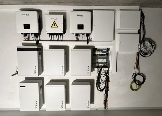 Instalace FVE na klíč 30kWp + 34,8 kWh akumulované energie v bateriích