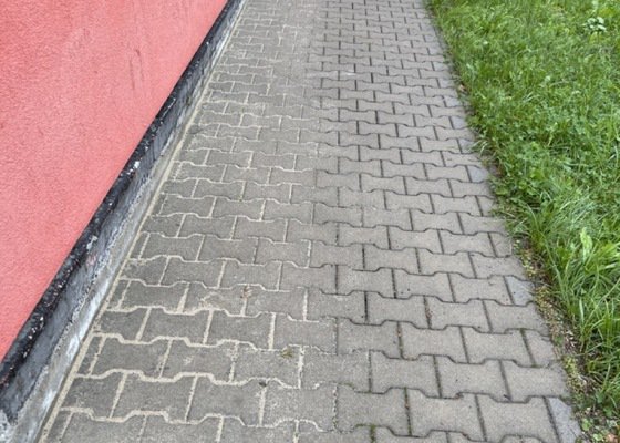 Přeskládání zámkové dlažby cca 10 m2