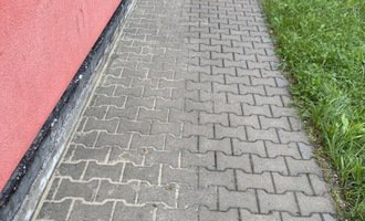 Přeskládání zámkové dlažby cca 10 m2