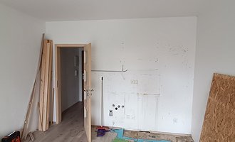 Malování bytu, 1 místnost, 26 m² - stav před realizací