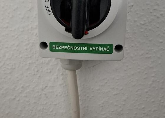 Přepojení elektrického kombinovaného bojleru z nočního proudu.